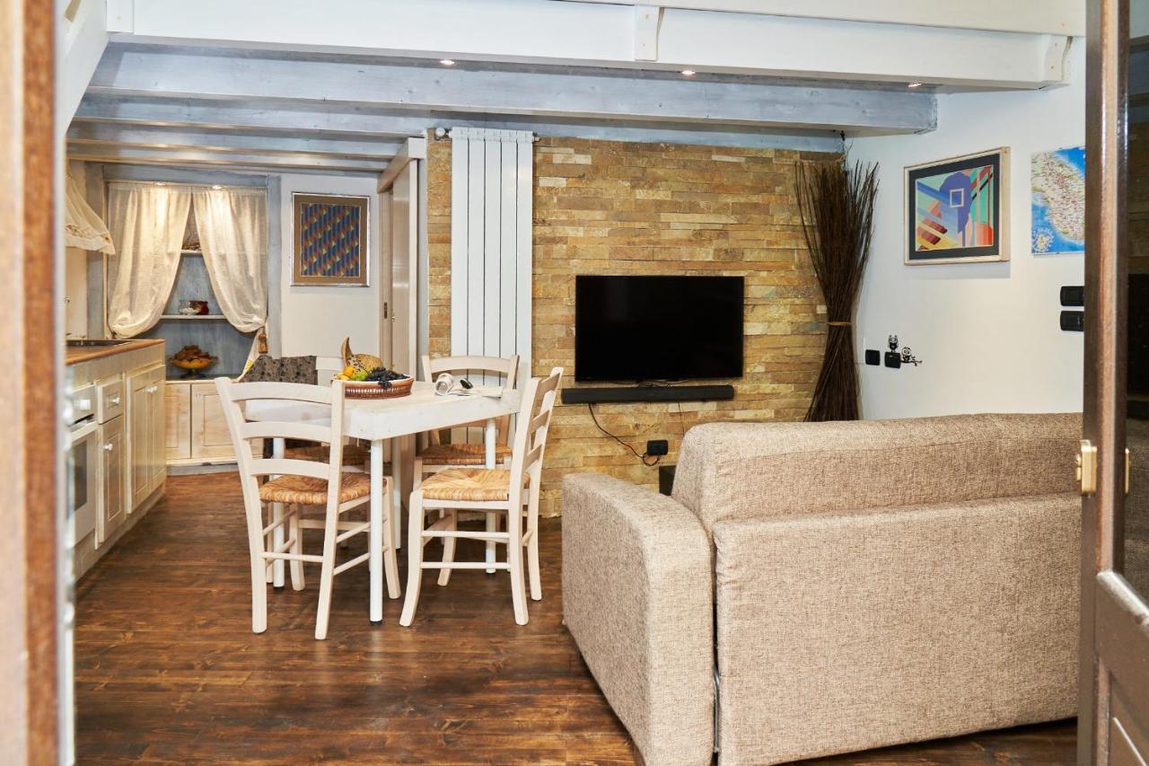 B&B Isola Dello Stampatore Lecce Dış mekan fotoğraf